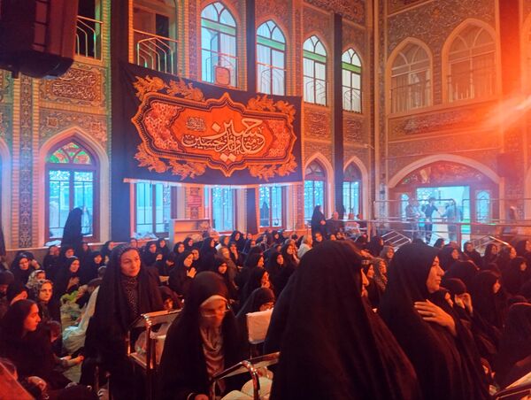 برگزاری مراسم شب سوم عزاداری اباعبدالله(ع) در تکیه ابوالفضلی نیشابور
