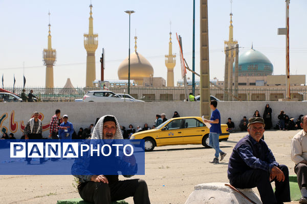 جلوه‌هایی از حضور نوجوانان در مراسم سالگرد ارتحال امام خمینی(ره)