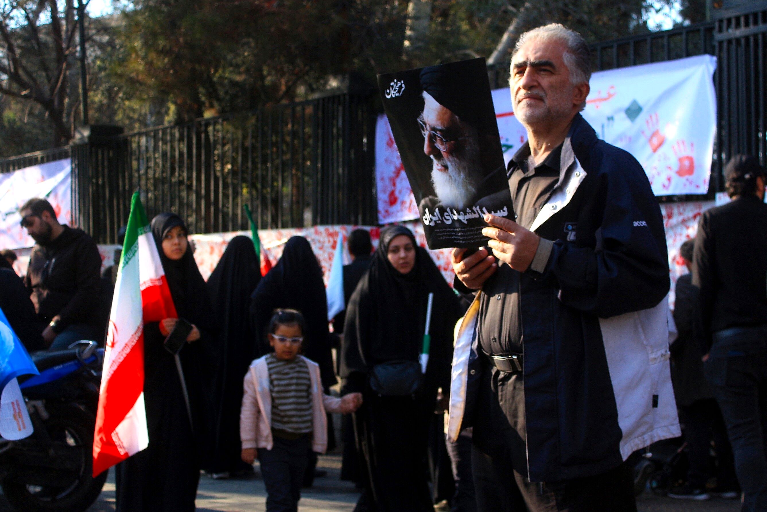 بیعت مردم تهران با سومین رهبر انقلاب