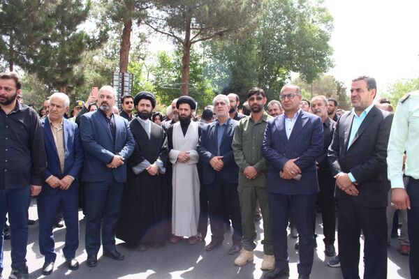 وداع باشکوه مردم دو استان با پیکر شهیدان اقتدار