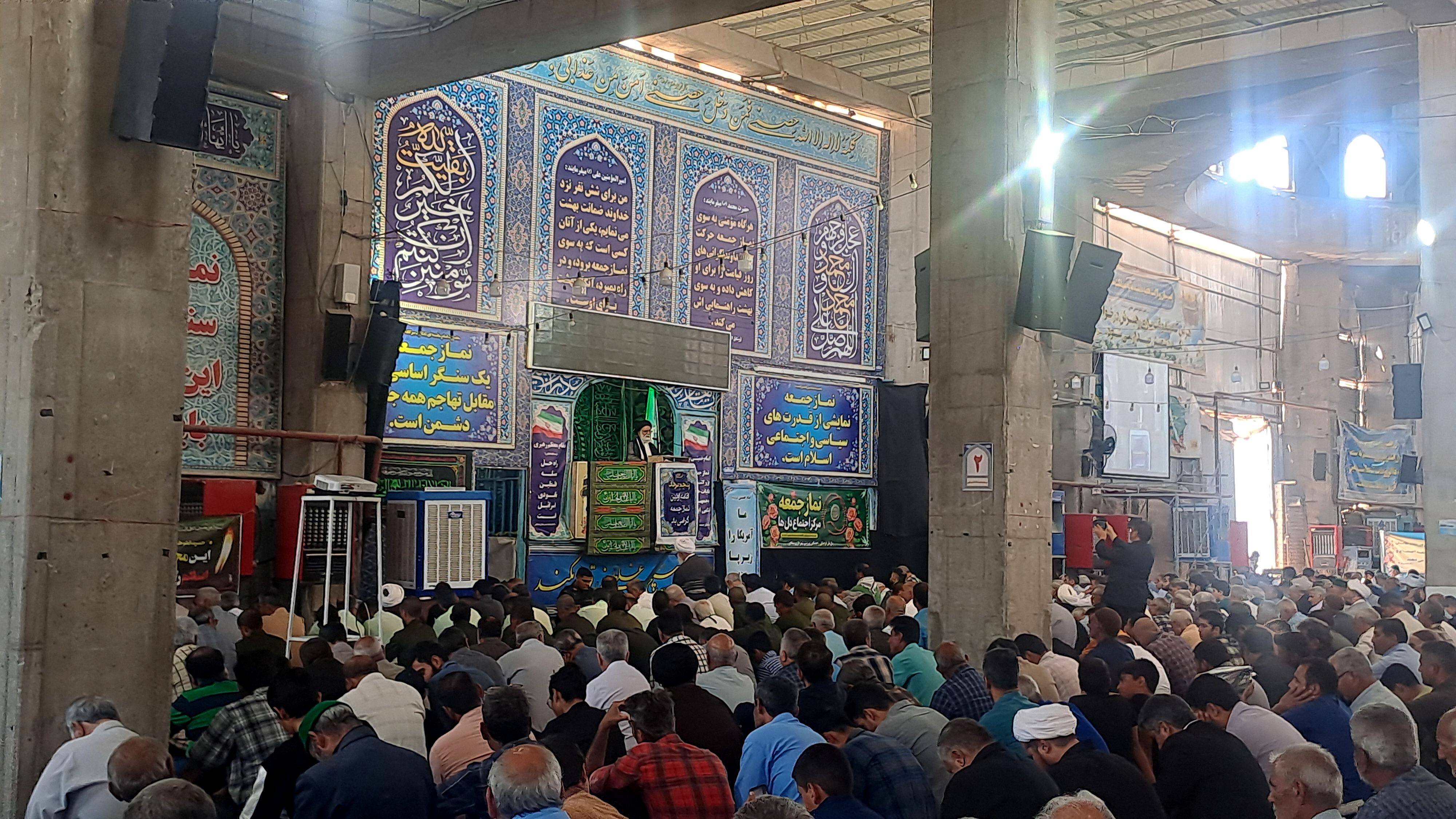نماز جمعه در آخرین جمعه ماه محرم 