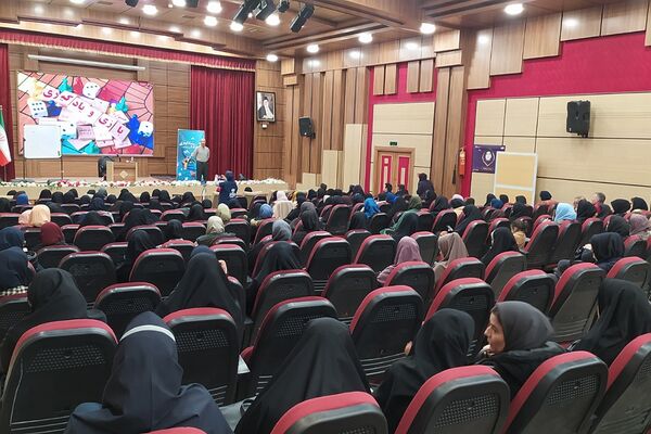 برگزاری کارگاه آموزشی بازی و یادگیری مختص آموزگاران مقطع ابتدایی شهریار