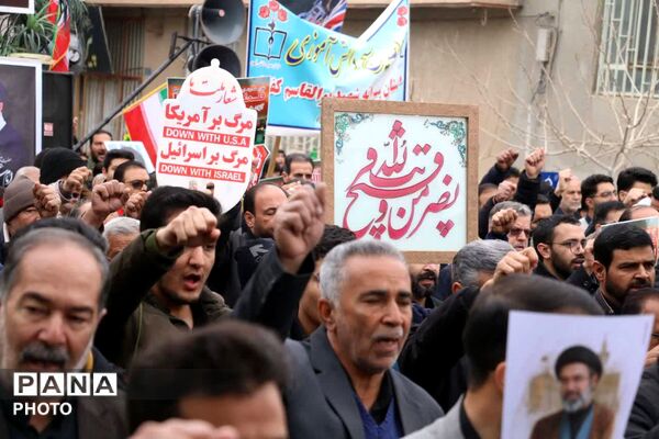 میدان را خالی نخواهیم کرد 