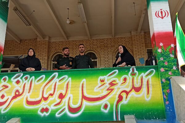 گرامیداشت هفته نیروی انتظامی در مدرسه یادگار امام ورامین