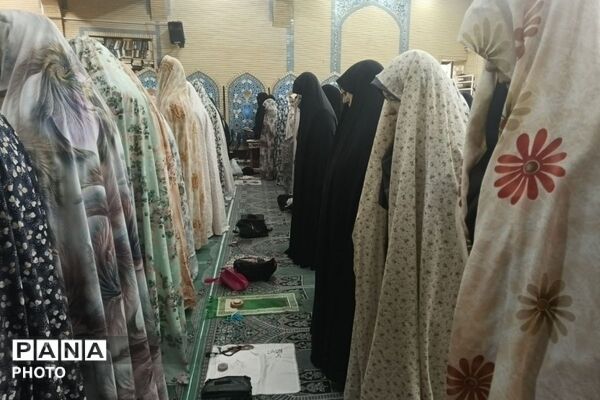 ماه مبارک رمضان، فرصتی برای منور شدن قلوب به نور قرآن