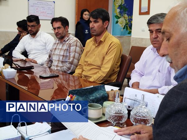 جلسه مدیران پروژه‌های نهضت توسعه عدالت در فضاهای آموزشی در فاروج