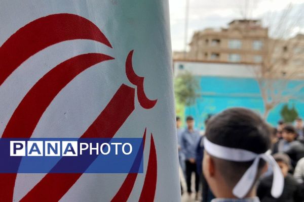 مدارس اسلامشهر یکصدا در جشن انقلاب 