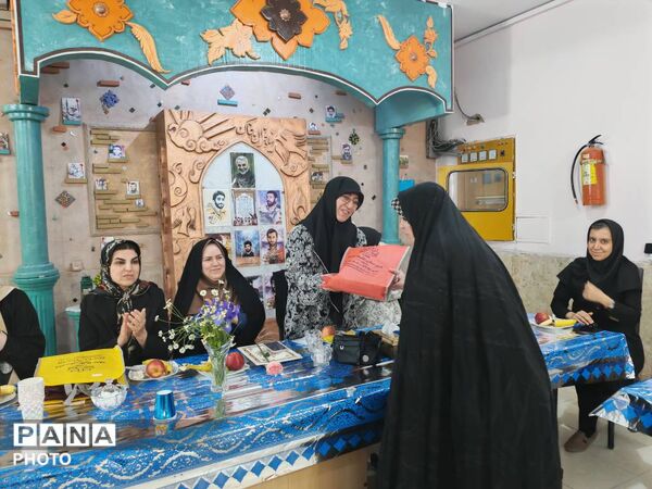 میزبانان فیزیکی، مهمانان مجازی، قاب‌بندی نوین هفته معلم در طلیعه شاهد