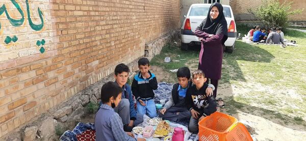 برنامه صبحانه سلام در مدرسه شهید معتمدی گز کوه