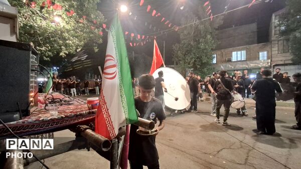 مراسم عزاداری شب عاشورا در هیئت جوانان حضرت ابوالفضل(ع) نظرآباد