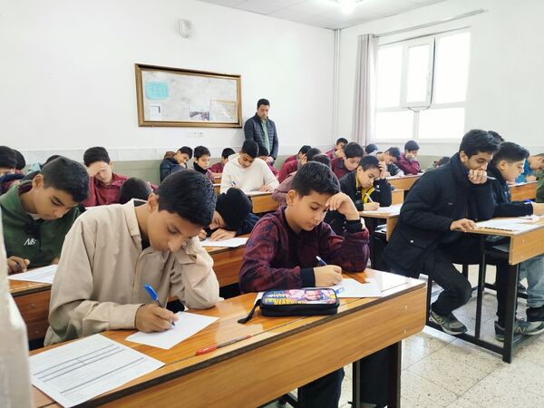 امتحانات نوبت اول در دبیرستان میثاق 