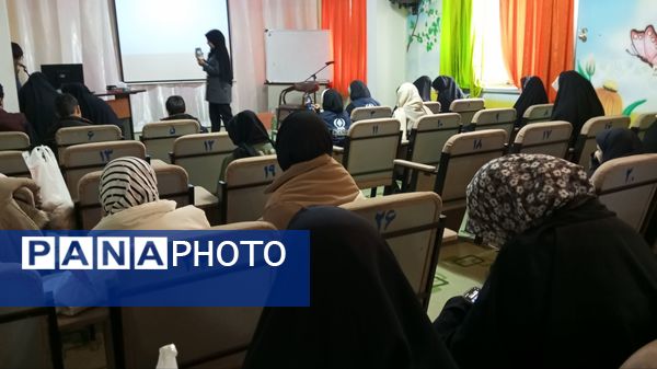 آخرین جلسه از کارگاه خبرنگاری پانا در نیشابور