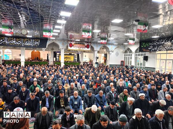 نماز جمعه در شهرستان کاشمر 