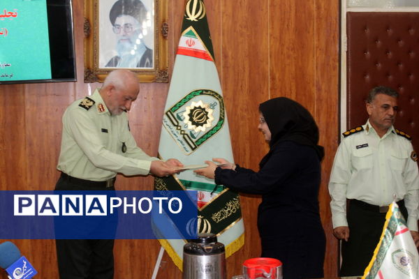 تجلیل از خبرنگاران توسط فرمانده نیروی انتظامی استان بوشهر