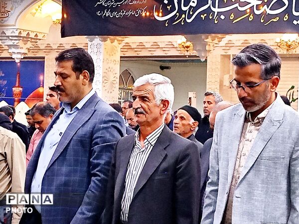 نماز جماعت همزمان با شهادت امام صادق(ع)
