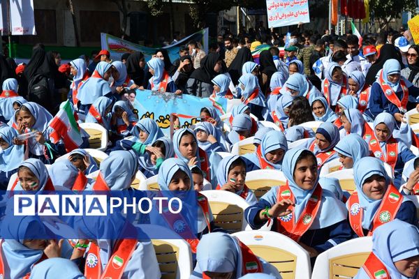 تجلی اقتدار مردم بهارستان در راهپیمایی ۱۳ آبان