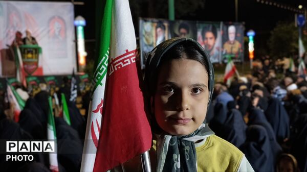 دهه نودی های پای انقلاب