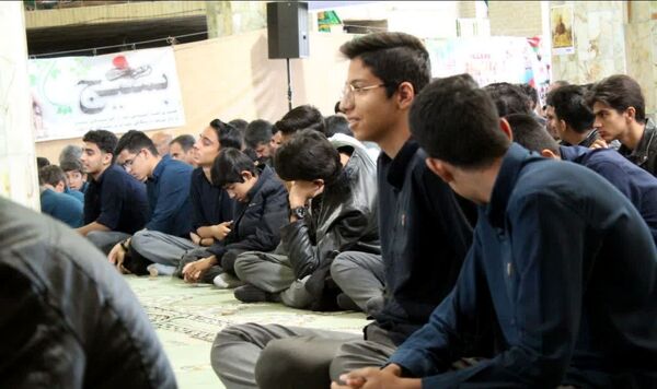 تجلی پیوند مدرسه و مسجد در خاتم
