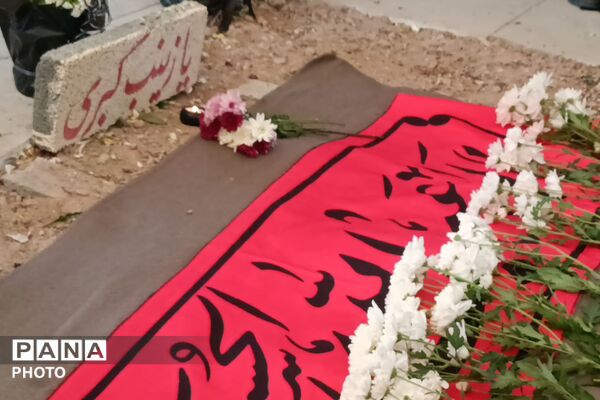گرامیداشت دهه کرامت بر مزار شهدای جنگ رمضان 
