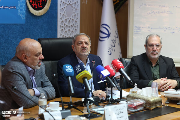 نشست مشترک وزیر آموزش و پرورش با اعضای کمیسیون آموزش، تحقیقات و فناوری مجلس شورای اسلامی