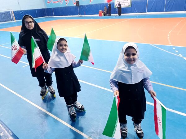 آئین افتتاحیه مسابقات فوتسال دانش‌آموزی منتخب آموزشگاه های شهرستانهای استان تهران به میزبانی ورامین 