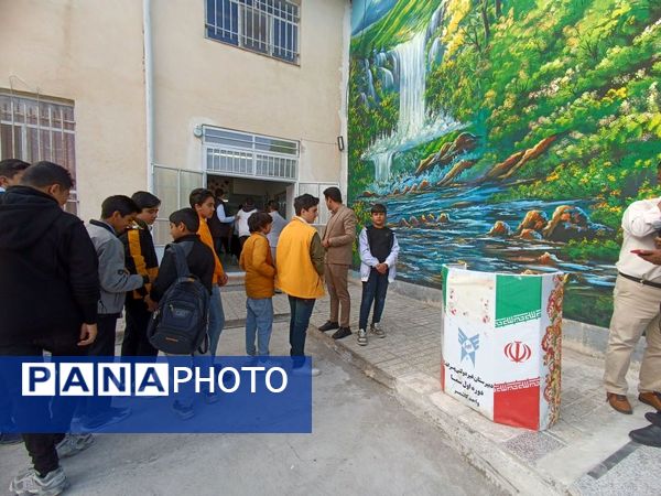 انتخابات شورای دانش‌آموزی در دبیرستان پسرانه متوسطه اول سما شهرستان کاشمر 