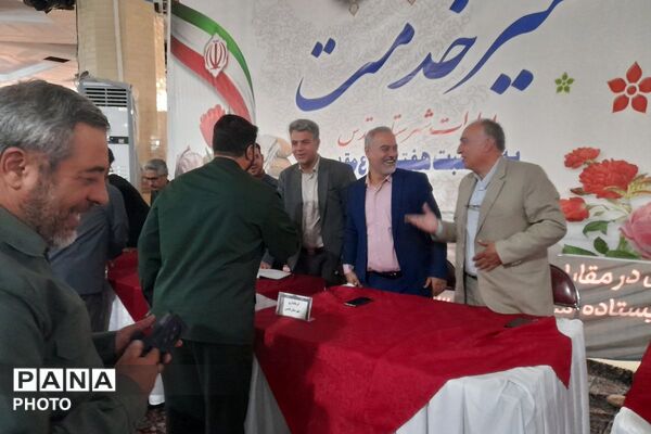 نماز جمعه این هفته قدس با سخنرانی رئیس آموزش و پرورش و برپایی میزهای خدمت
