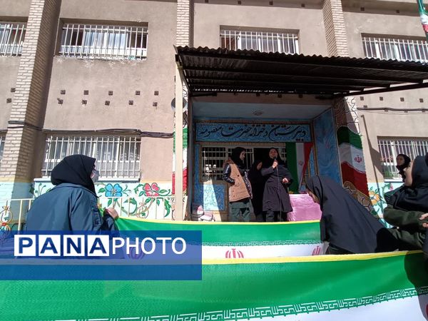 دهه فجر، جشن بصیرت و مقاومت؛ در دبیرستان حضرت معصومه (س) فیروزکوه