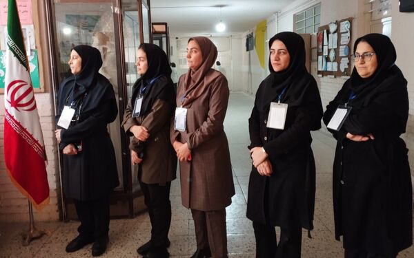  انتخابات شورای دانش‌آموزی در هنرستان کاردانش حافظ