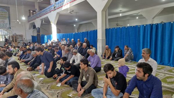  نماز جمعه این هفته آشخانه با محوریت هفته بسیج دانش‌آموزی