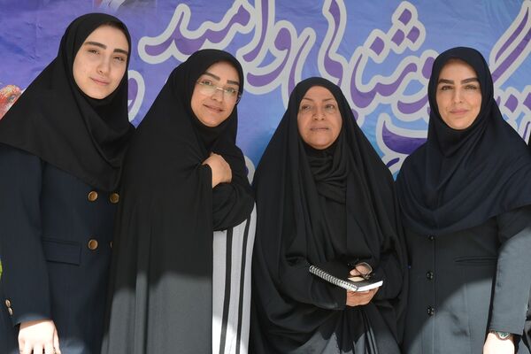 مهر زنگ روشنایی، امید و مقاومت