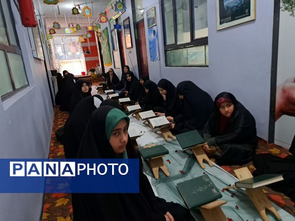 محفل انس با قرآن در کانون فرهنگی‌تربیتی رضوان محمودآباد
