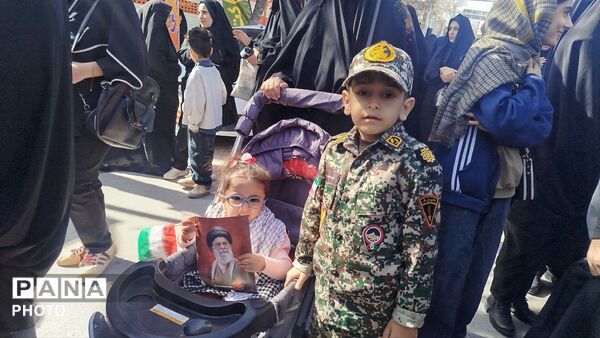 هم‌نوایی مردم نورآباد در سوگ ششمین اختر تابناک امامت