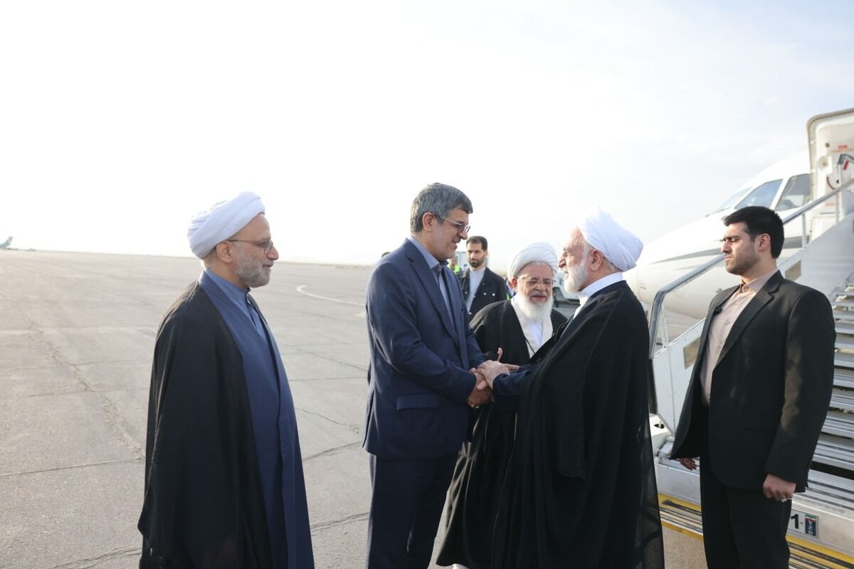 قضات و کارکنان قضایی در پیشبرد امورات قضایی و حقوقی مردم تسریع داشته باشند