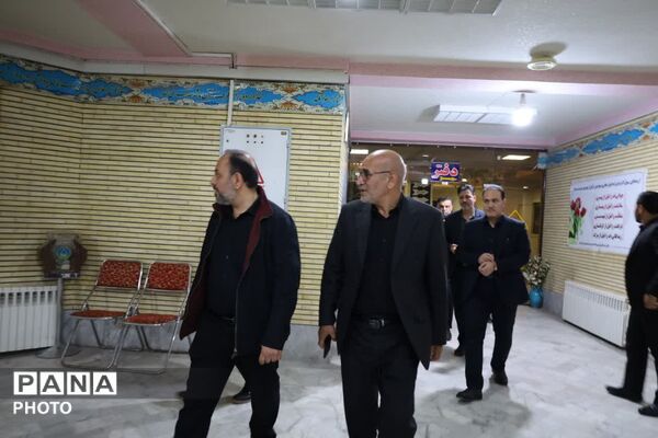 بازدید معاون پرورشی و فرهنگی وزارت آموزش و پرورش از کانون امام خمینی (ره) اردکان