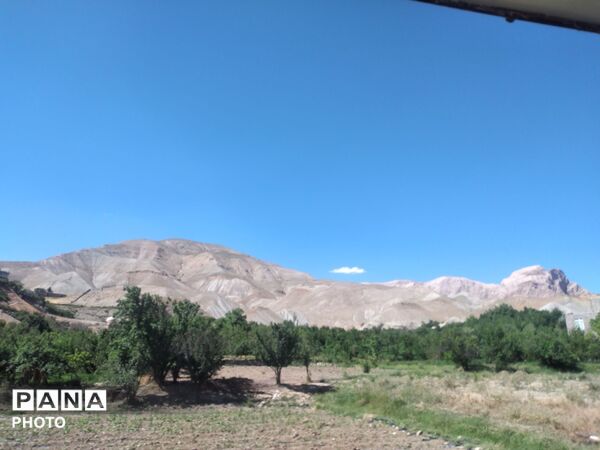 منظره ی دیدنی طبیعت کوه های شهر بار 