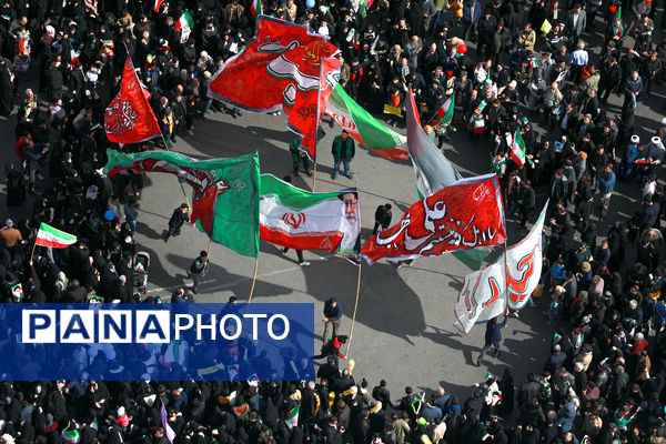 شکوه 22 بهمن مشهد مقدس از نمای هوایی