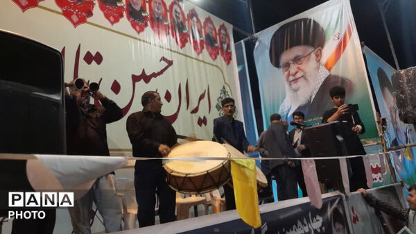 نود و هفت شب حضور حماسی و با شکوه مردم کوهدشت، در میدان امام خمینی(ره)