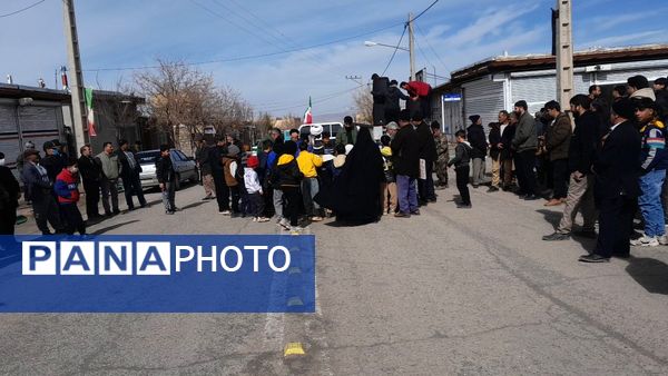 حضور پرشور مردم نسر در یوم‌الله ۲۲ بهمن؛ تجدید میثاق با آرمان‌های انقلاب