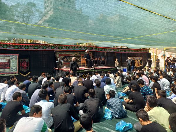 مراسم اربعین حسینی در دبیرستان ماندگار البرز
