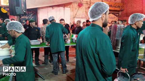 از جود چای در سوگ رهبر؛خدمت در حسینیه امام خمینی (ره)