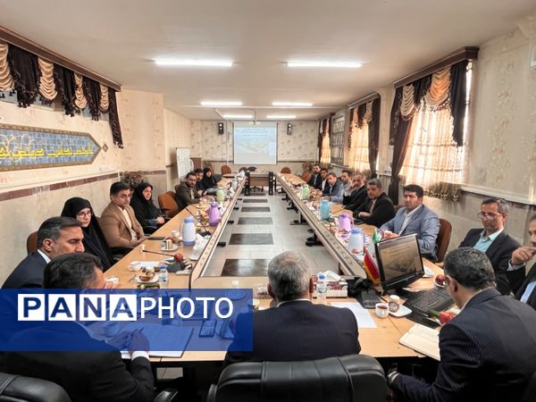 جلسه پیگیری طرح کیفیت بخشی آموزش در شهرستان قدس