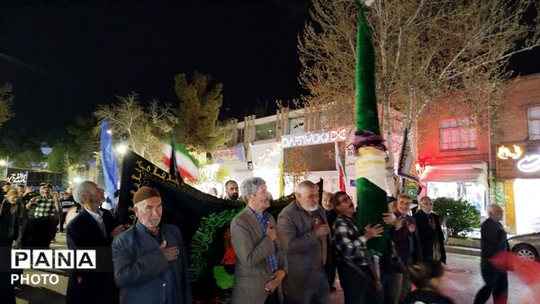  اجتماع پرشور مردم روستای شوریاب در فلکه ایران