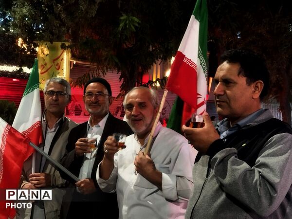 اجتماعات شبانه در حسینیه امام خمینی(ره) نیشابور به یاد رهبر شهید
