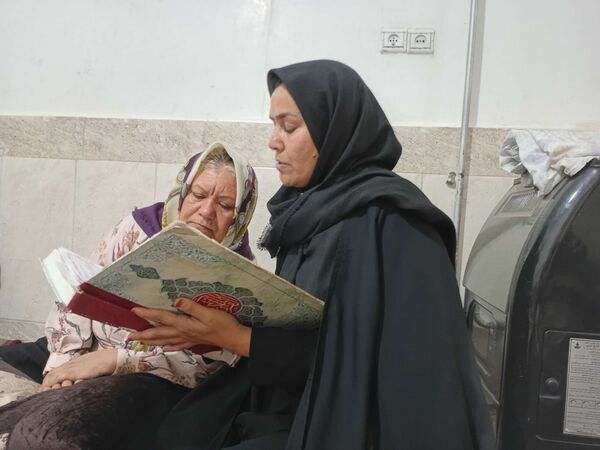جلسات قرائت قرآن در ایام محرم در خلیل آباد