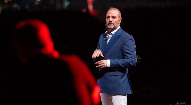 علیرضا قربانی در اپرای حافظ حضور فیزیکی ندارد