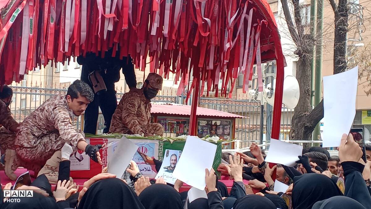 تشیع پیکر دو شهید فارسانی در شهرکرد