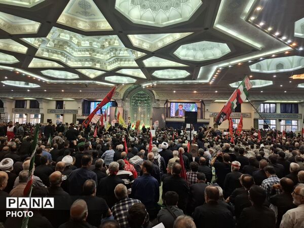 مراسم بزرگداشت امام مجاهد شهید در مصلای تهران از سوی رهبر انقلاب
