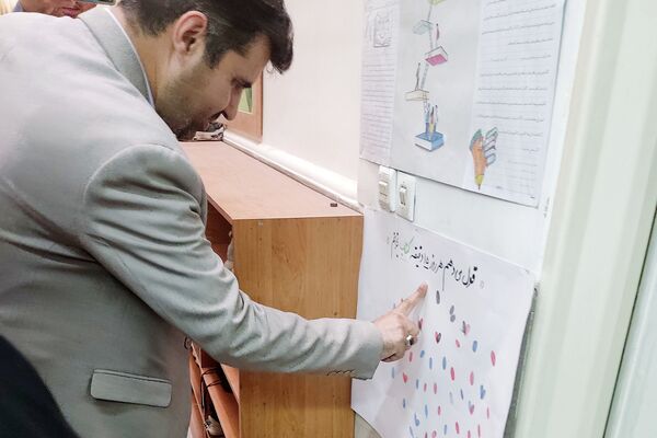برگزاری نمایشگاه به مناسبت هفته مشاغل، در دبستان کودک مسلمان