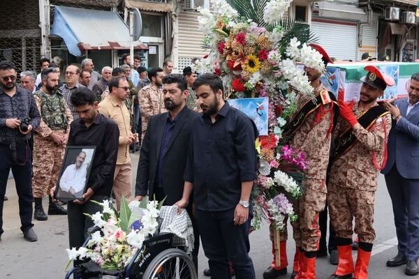 تشییع پیکر جانباز شهید «حاج سیامک حسین پناه اقدم» در مرند 